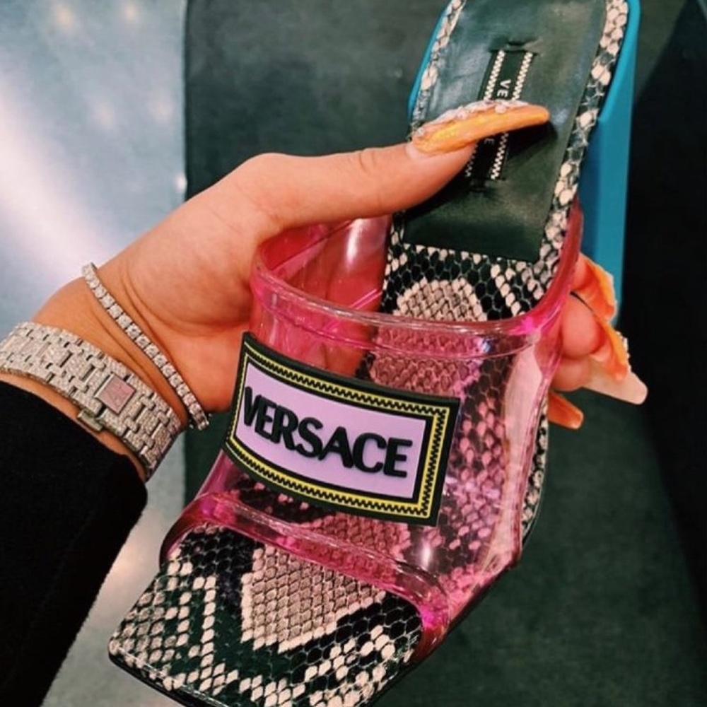 Versace SS '19 Runway 90's Style Sandal